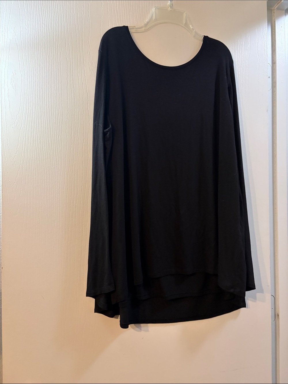Size 3,Chico's Black Long Sleeve Scoop Neck Tunic Top 95% rayon, 5% spandex